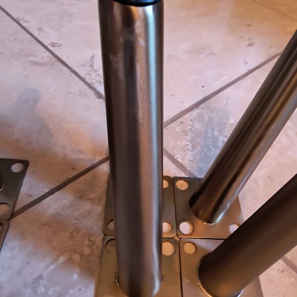 (8) Angled 9" Tapered MCM Legs - Picture 4 of 5